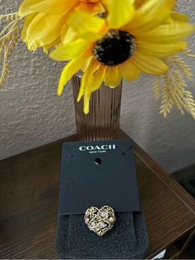 Coach Gold Floral Heart Crystal Brooch size 7